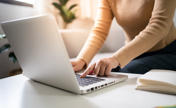 Zakup ubezpieczenia przez e-mail – ryzyka i ostrzeżenia Gliwice